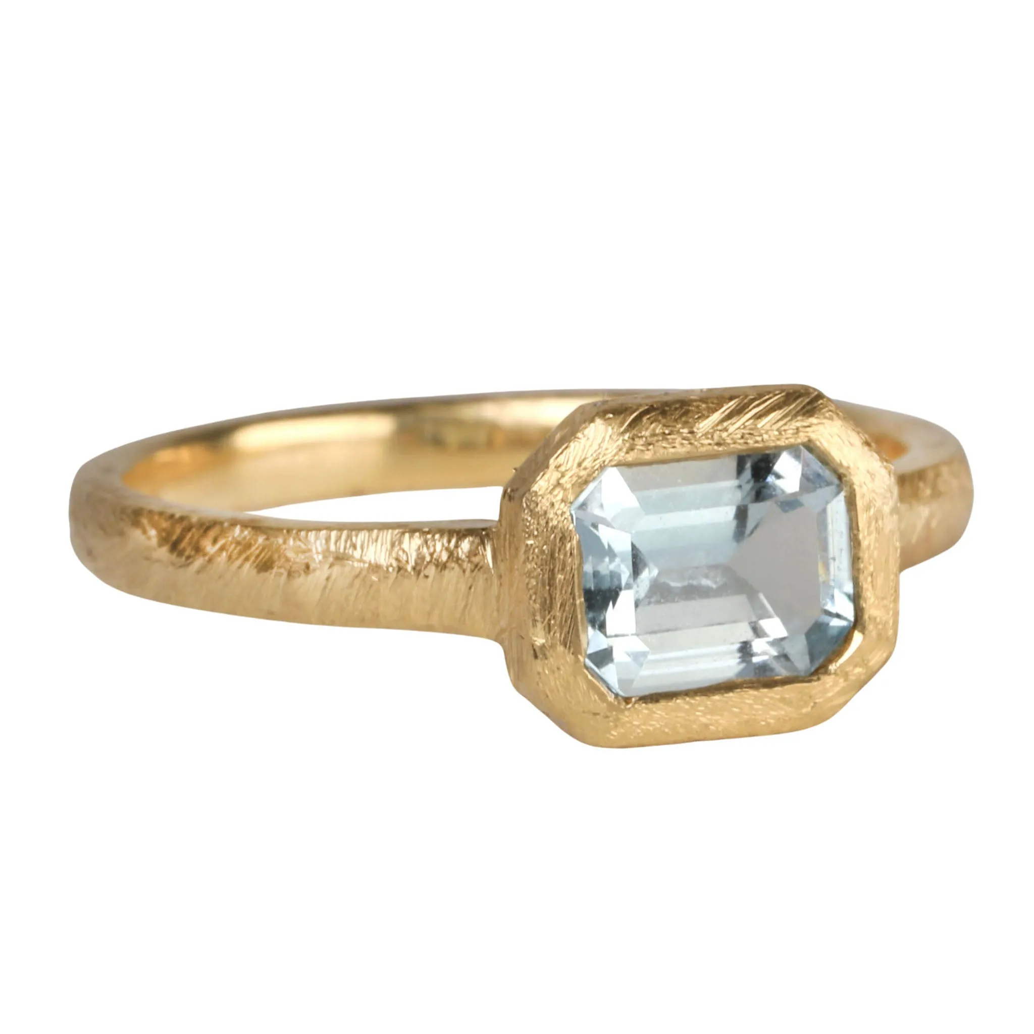 18K Gold Bezel-Set Emerald Cut Aquamarine Ring