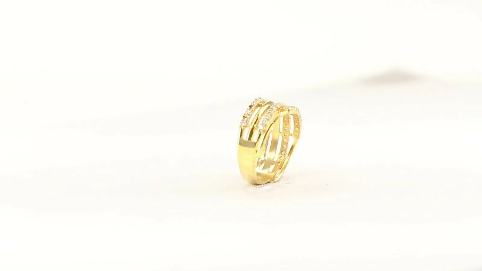 22k Ring Solid Gold ELEGANT Charm Ladies Loop Band SIZE 7 RESIZABLE r2136