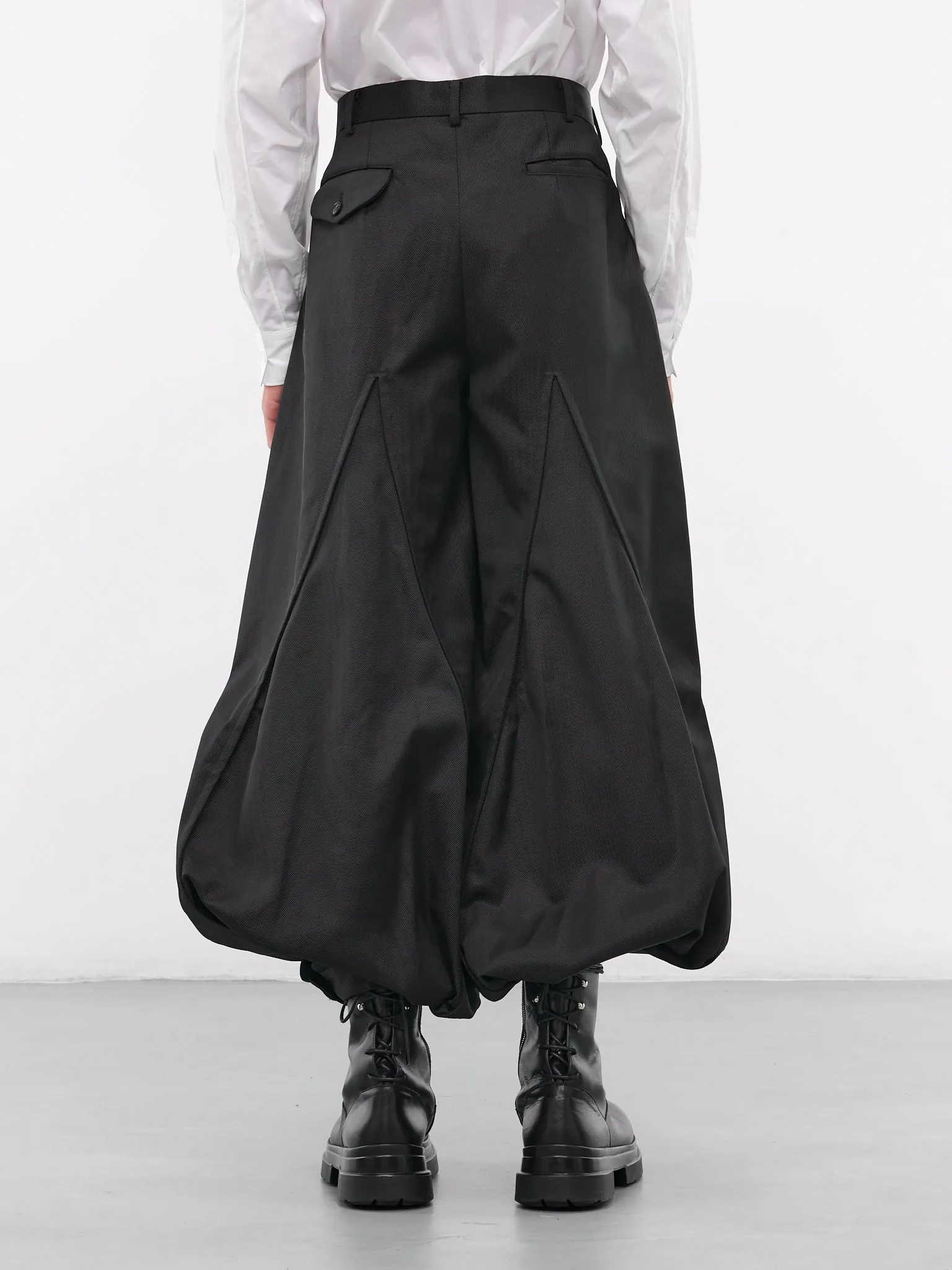 Baggy Pleated Trousers (PN-P010-051-BLACK)