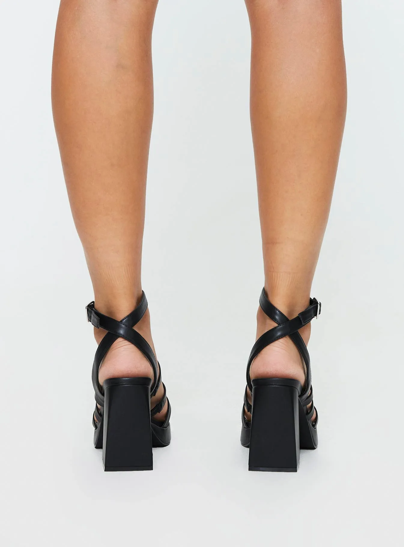 Black Cappie Heels