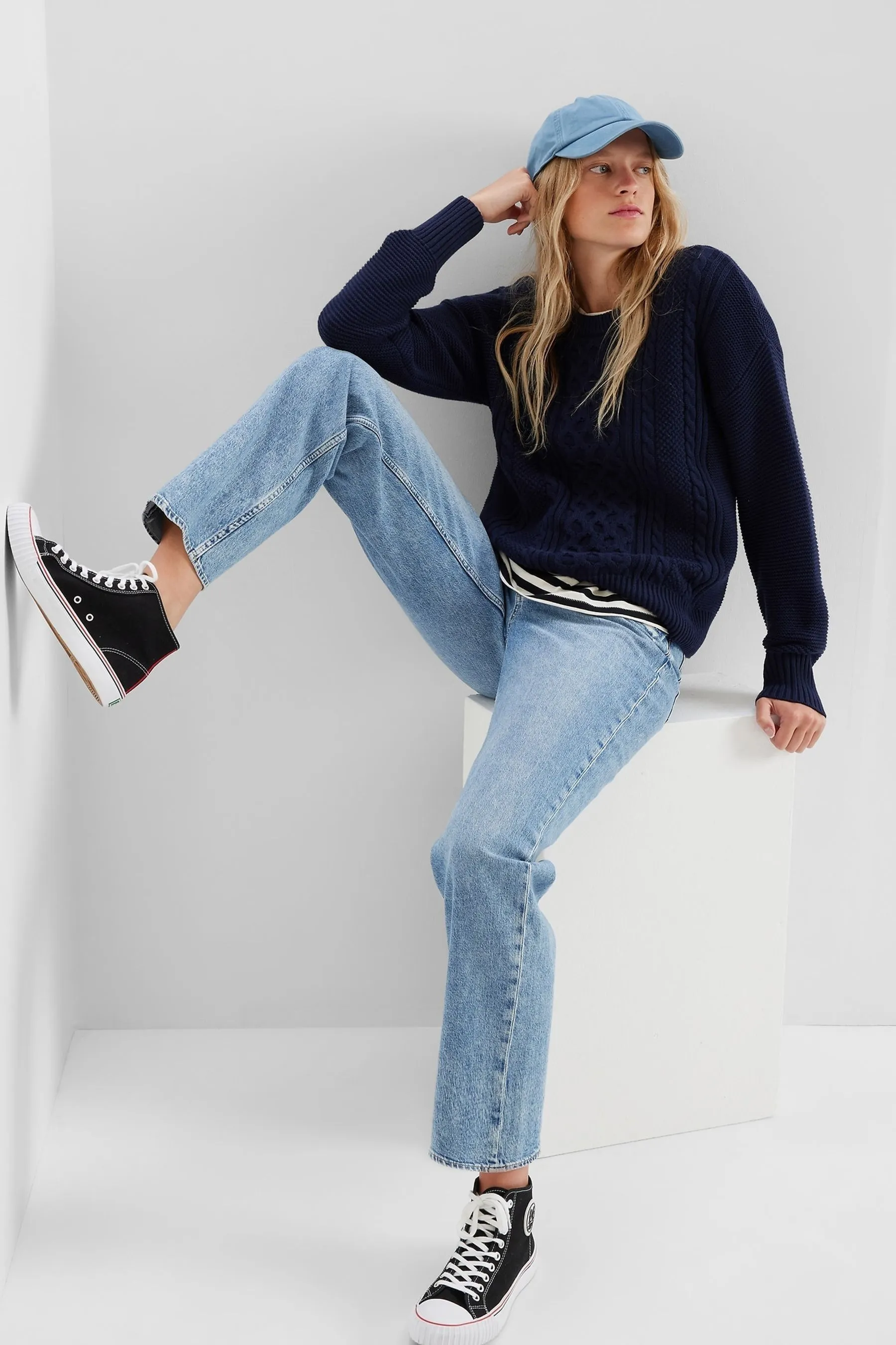 Cable-Knit Crew Jumper