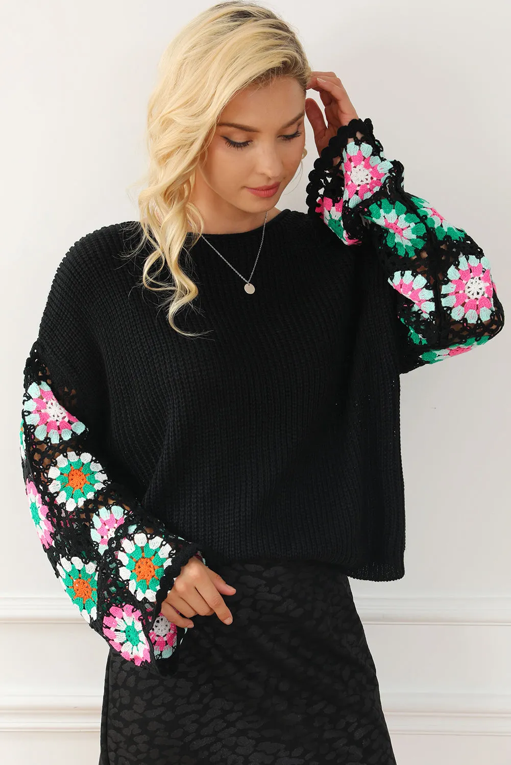 Round Neck Long Sleeve Knit Top\