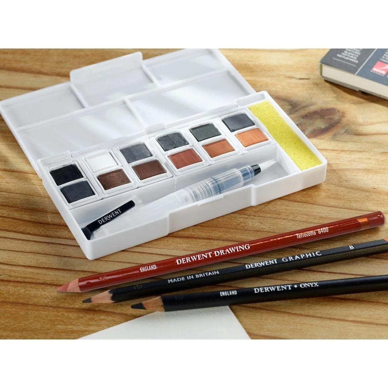 Derwent Shade and Tone Paint Pan Pencils Mixed Media Set Kit Waterbrush