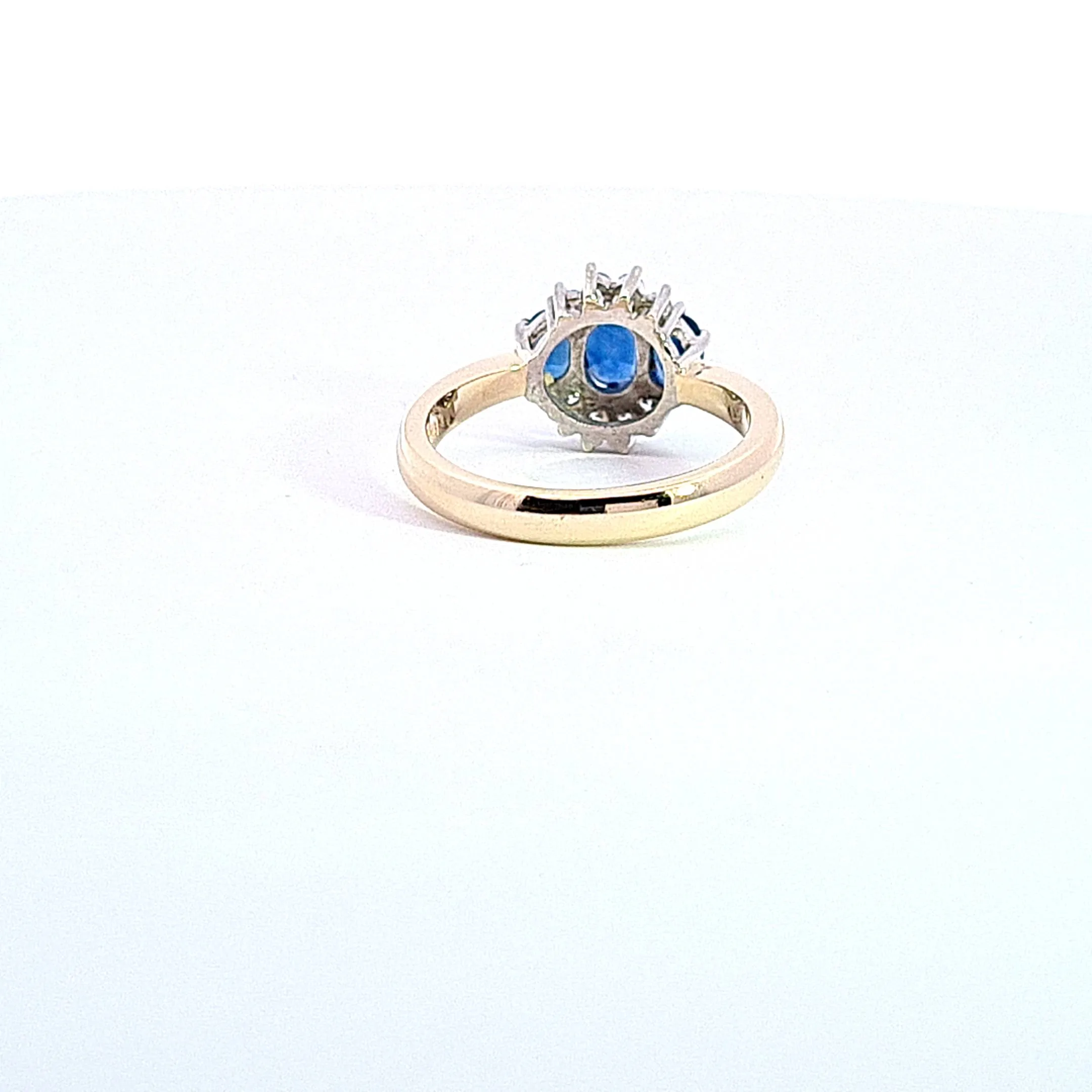 Diamond & Sapphire ladies ring 37015