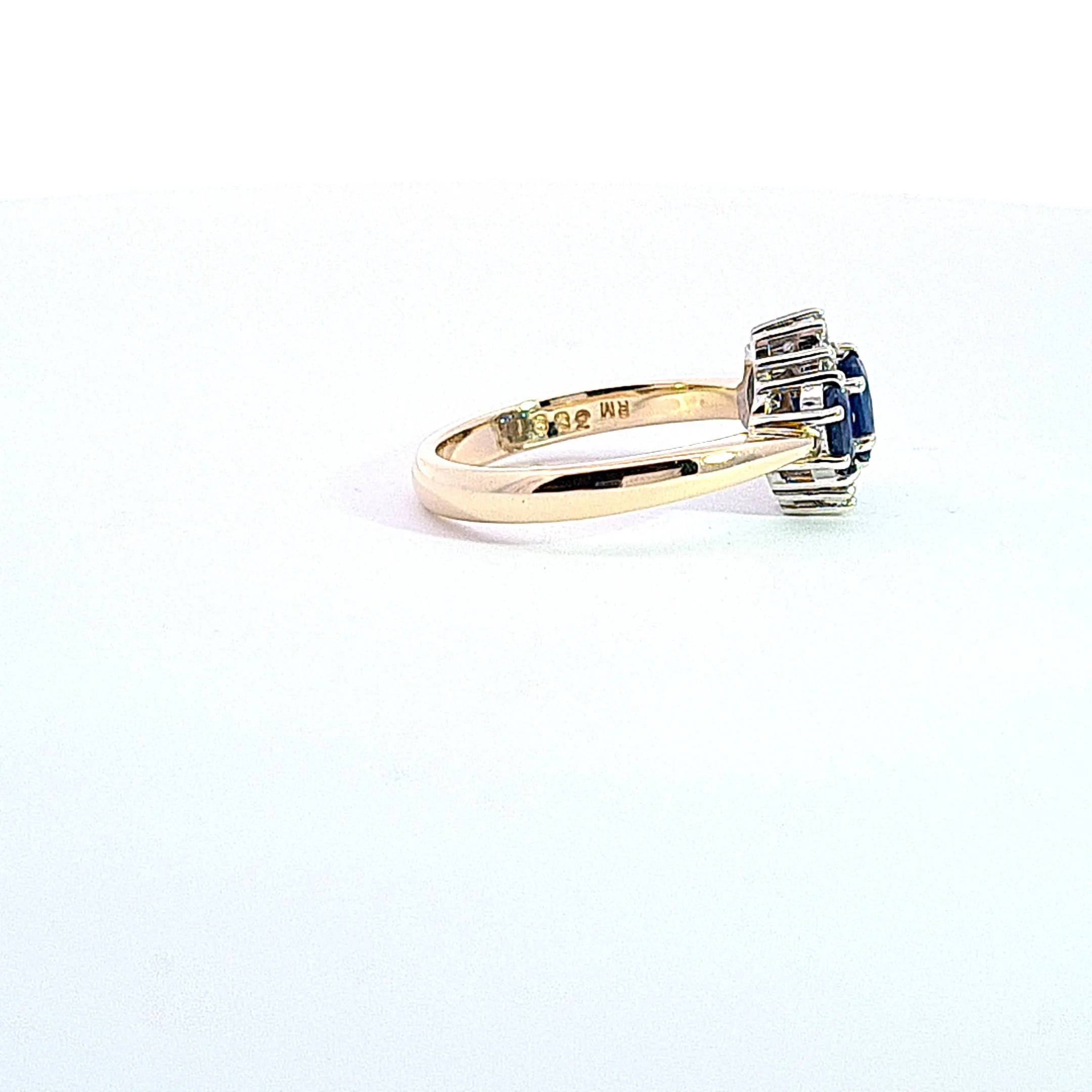 Diamond & Sapphire ladies ring 37015