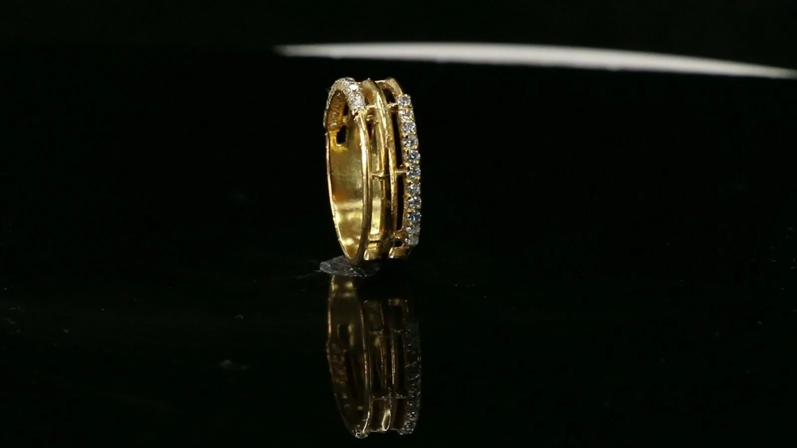 22k Solid Gold Band Ring for Women with Elegant Charm - Size 7.5 - RESIZABLE r2928mon