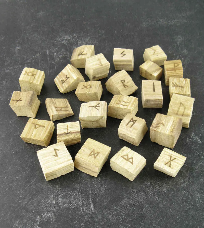 Palo Santo Tree 'Holy Wood' Runes Set