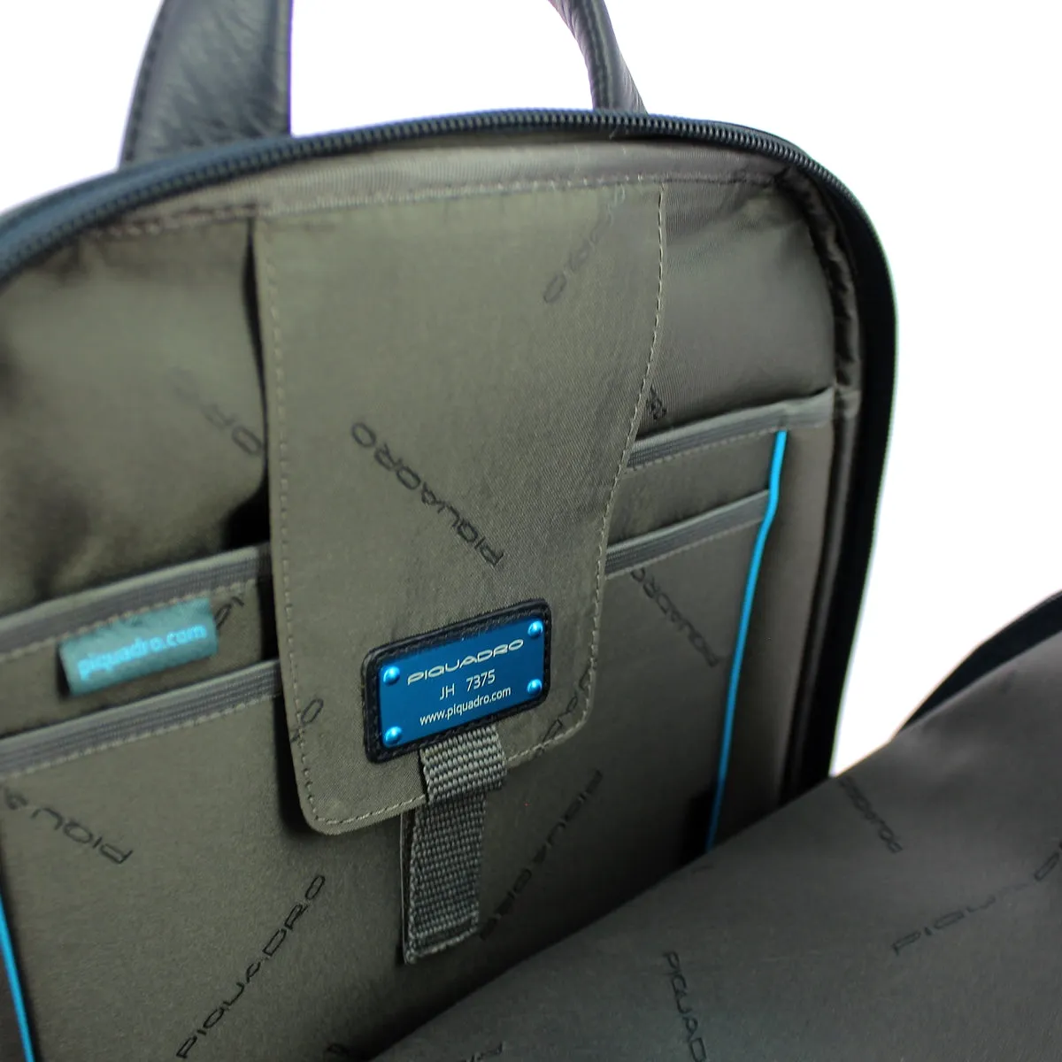 Piquadro P16 Connequ 14.0 Computer Backpack in Chevron Blue