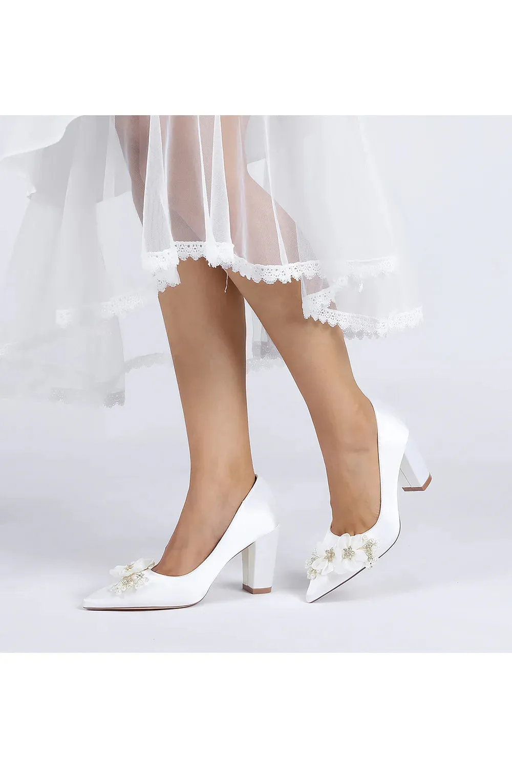 Pointed Toe White Rhinestone Chunky Heels with Flower