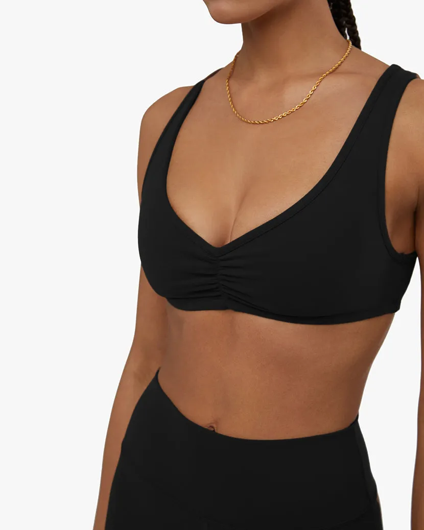 Ruched Scoop Neck Bra | Black