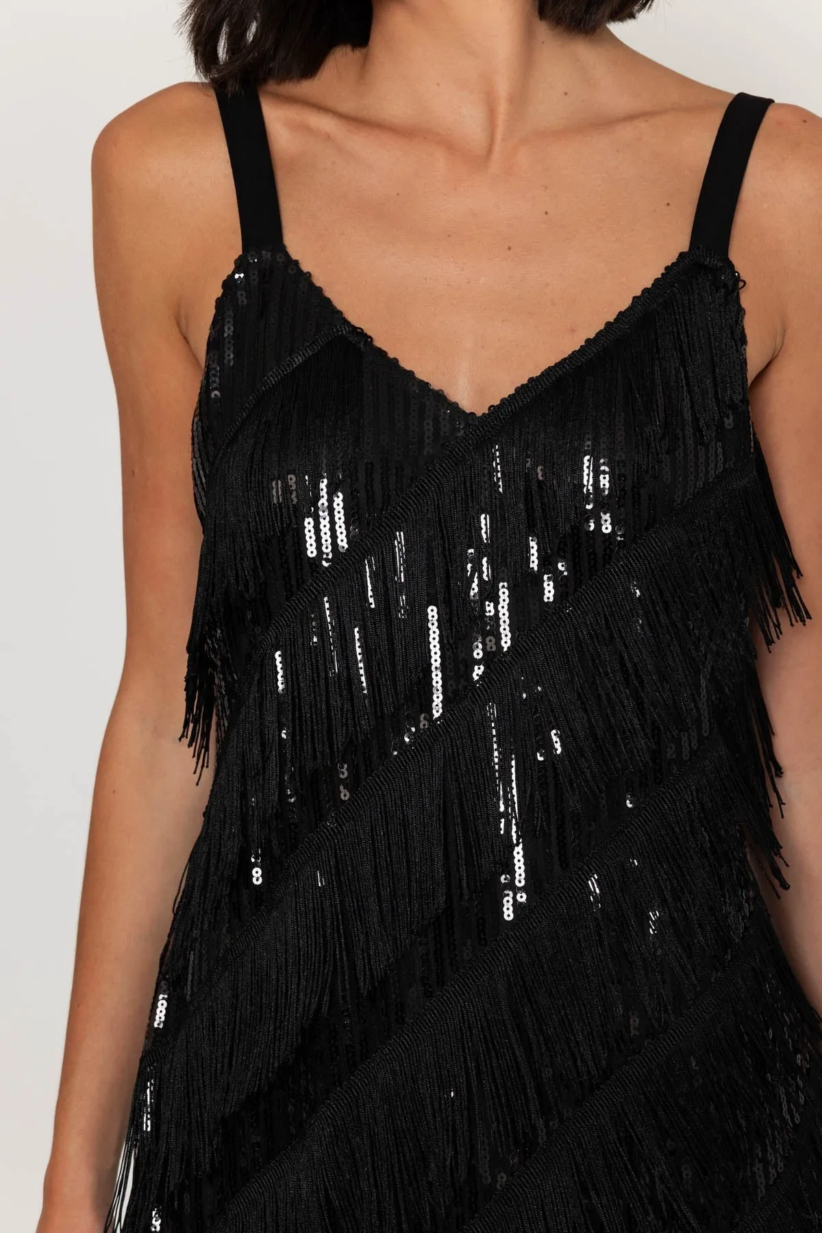 Sleeveless Sequin Fringe Knee Length Dress in Black