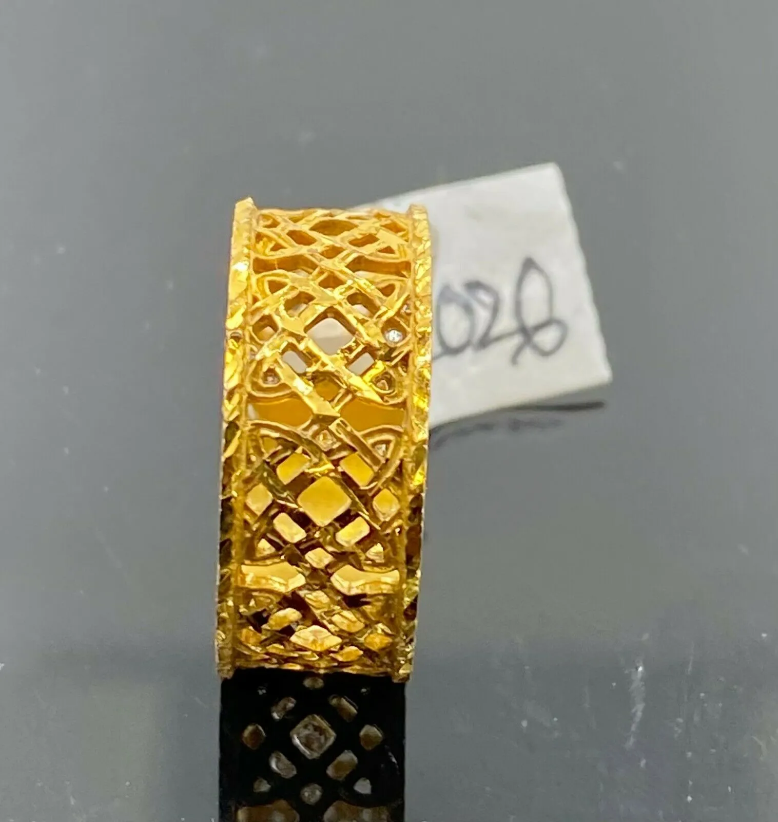 22k Solid Gold Ring with Elegant Cross Section Filigree Design for Women - Size R2026 mon