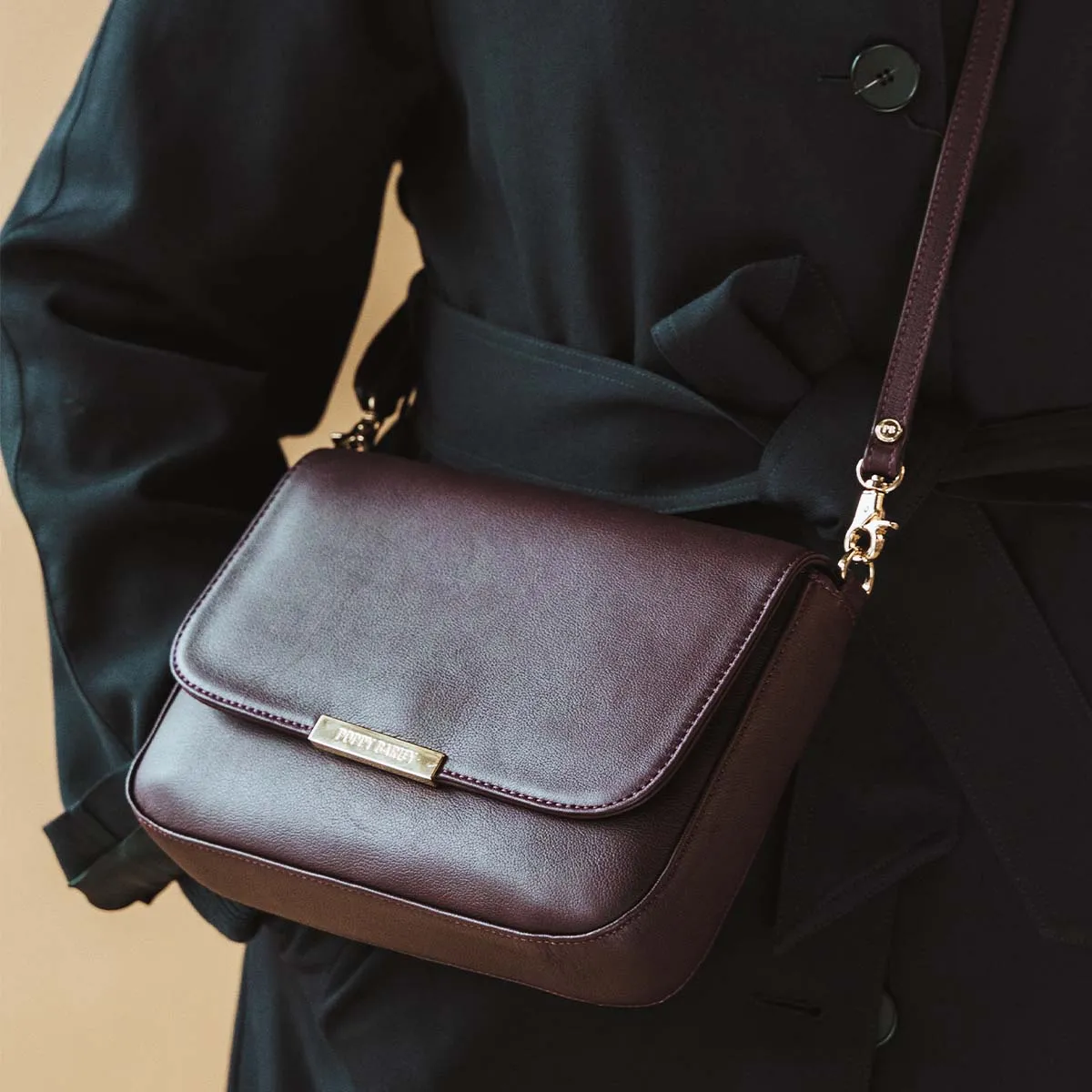 The Medium Day To Night Bag Plum