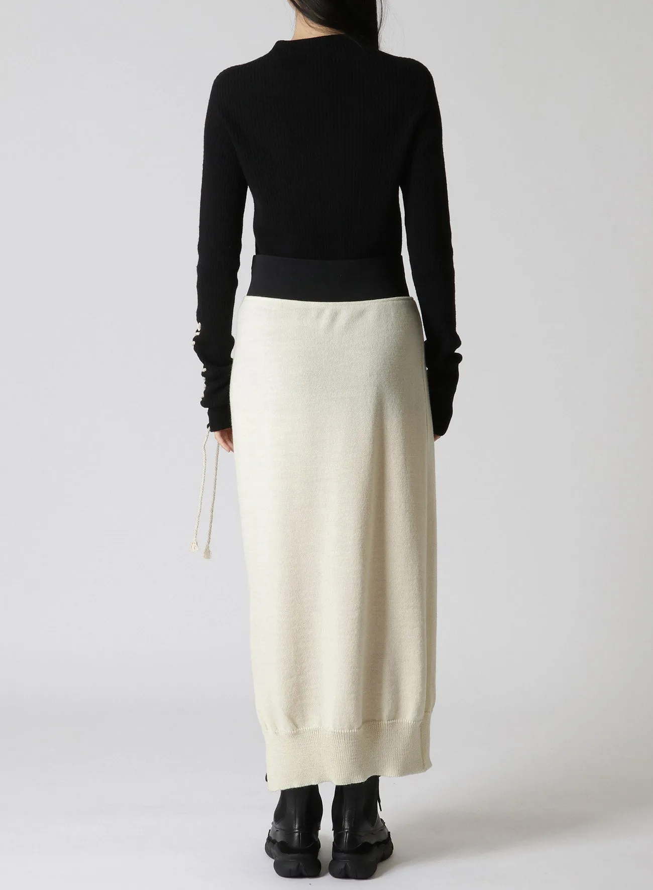 WOOL ROVING PLAIN STITCH KNIT SKIRT